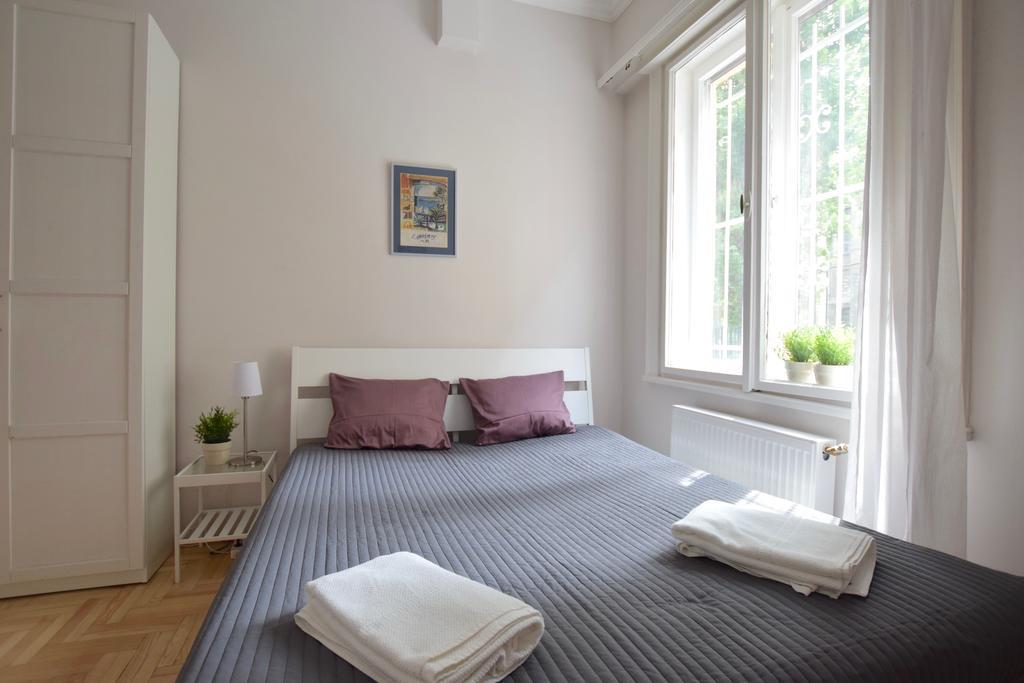 Standard Apartment By Hi5 - Fejer Gyorgy St Budapest Exteriör bild